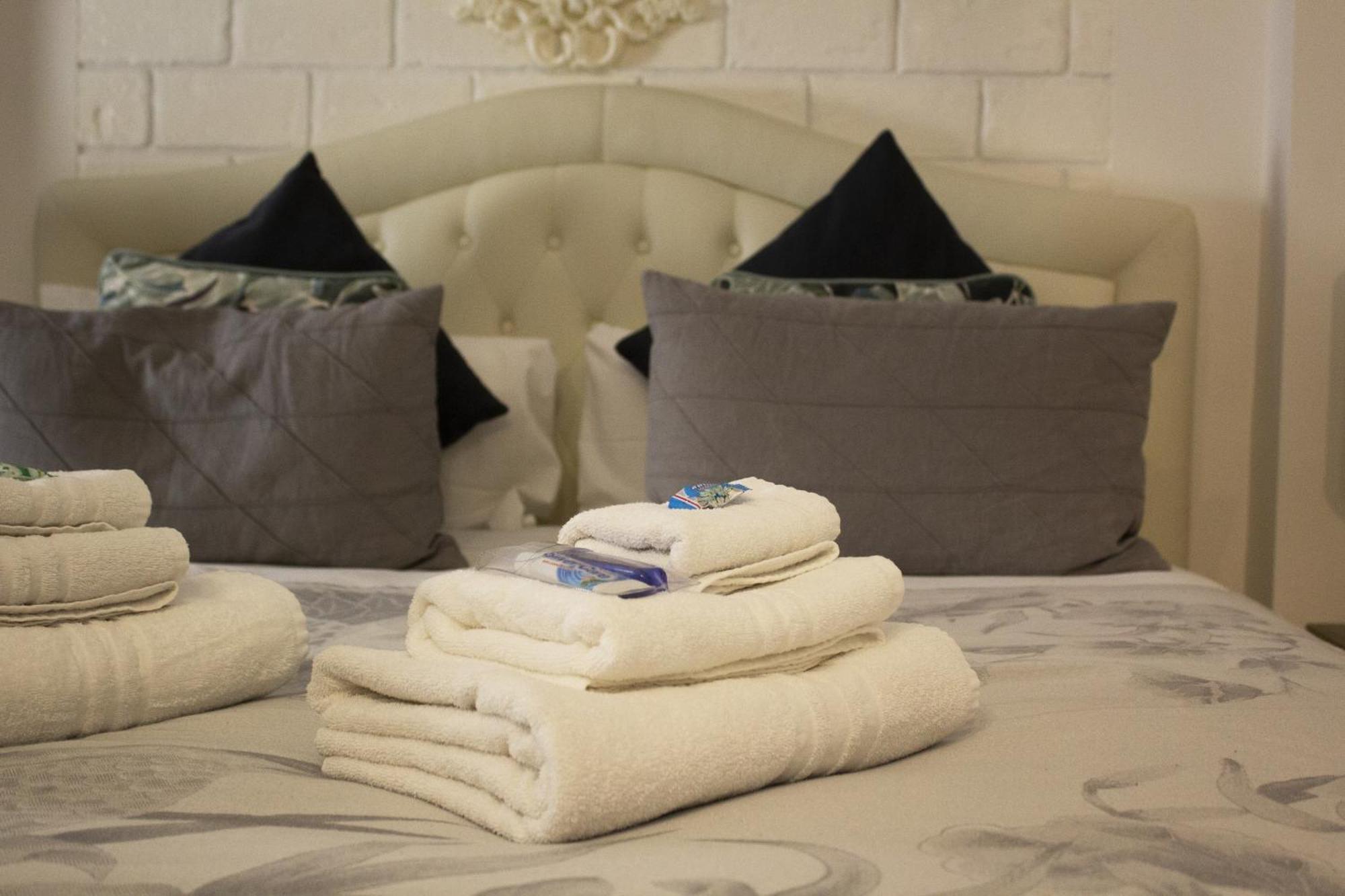 Bb Navigli Bed & Breakfast - Milan — Foto 1